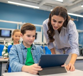 Blogs: Eduipixxel School management software :How digital changed Education?